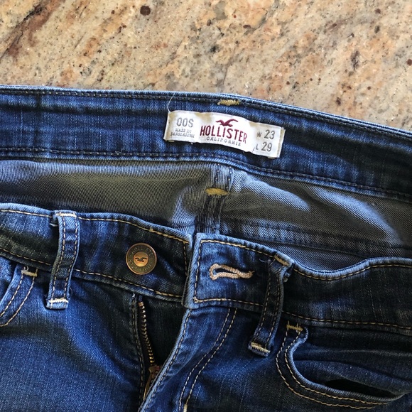 Hollister medium wash skinny jeans - Picture 3 of 3